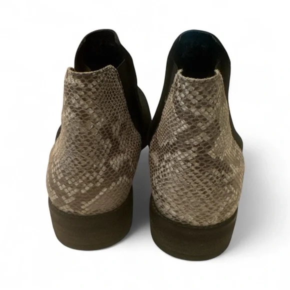 Clarks Black Ankle Boots with Snake Skin Detail - Picture 4 of 4
